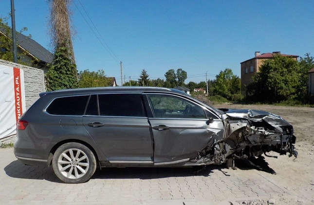 Volkswagen Passat cena 16900 przebieg: 417206, rok produkcji 2018 z Katowice małe 436